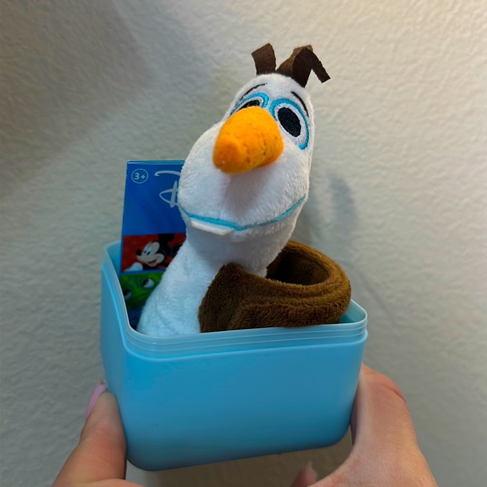 Olaf Cutie Cuff! 🤍